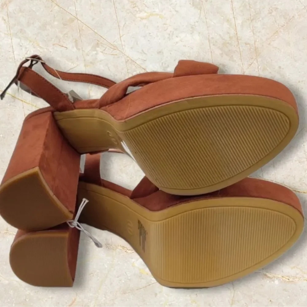 A New Day Red Platform Shoes with Chunky Heel